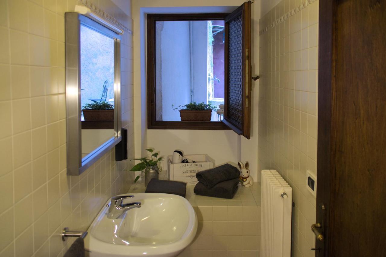 Апартаменты Accogliente Locale Con Terrazzo In Centro Storico Витторио-Венето Экстерьер фото